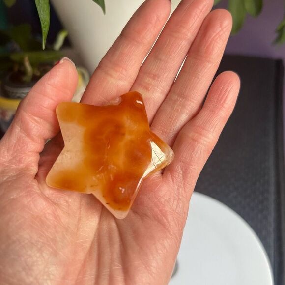 Carnelian Crystal Star Carving (3)‎ - Picture 2 of 9